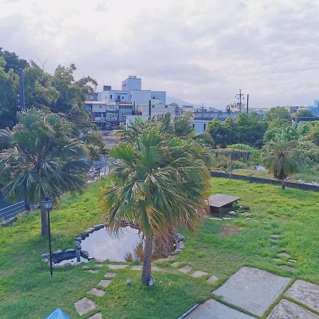 לינה וארוחת בוקר לודונג Yilan Beitou No.117 מראה חיצוני תמונה