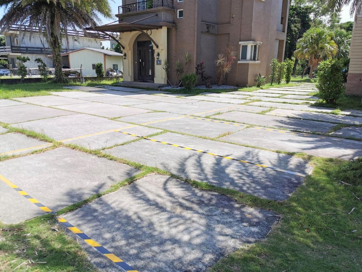 לינה וארוחת בוקר לודונג Yilan Beitou No.117 מראה חיצוני תמונה